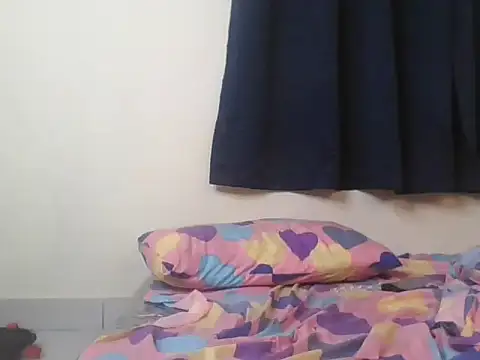 prettymarir webcam