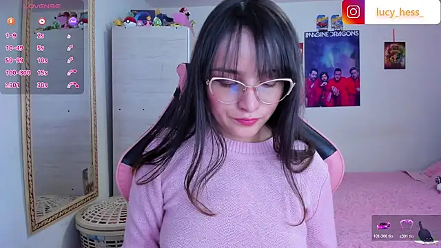 Lucyy-hess webcam