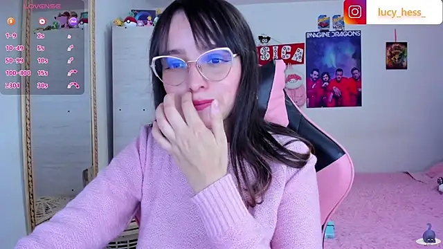 Lucyy-hess webcam