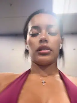 Risky_Workouts live sex cam