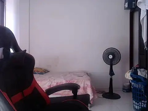Adriana_0312 webcam