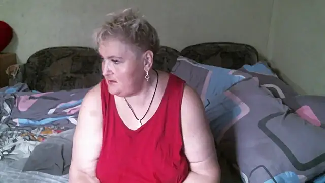 Lana555 live cam on StripChat