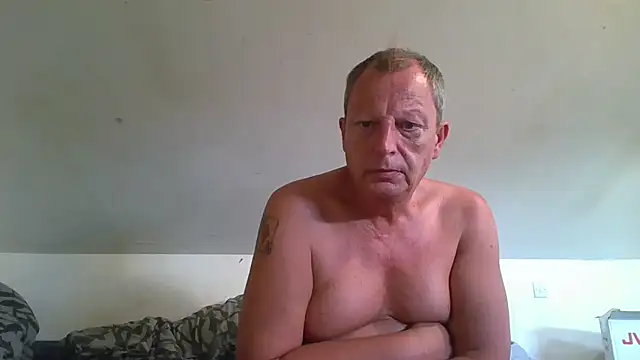 chubbybear2cum - Chubbybear2cum's free webcam - UK Sex Cams
