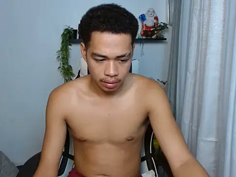 curlyasian_njxx webcam