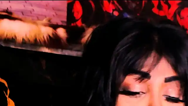 indian_dreamgirl webcam