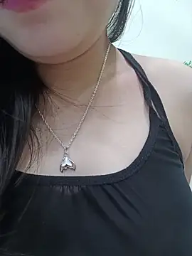 silkyhairs live cam on StripChat