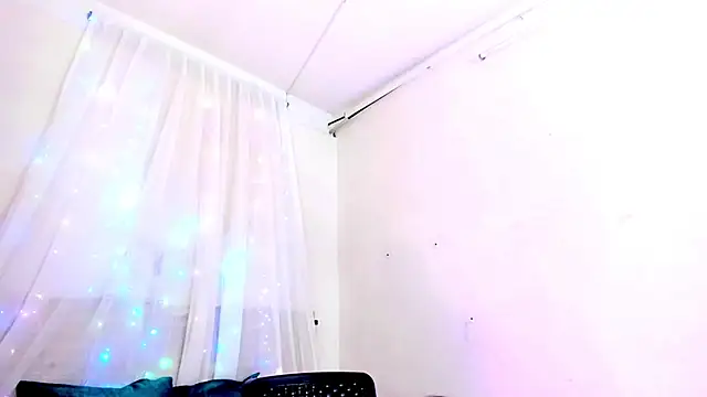 lilahSweet webcam