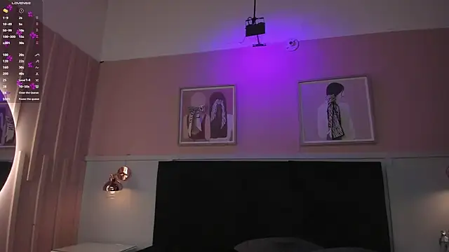 elodie_walker webcam
