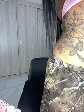 meli_ortiz_ - Meli_ortiz_'s free webcam - UK Sex Cams