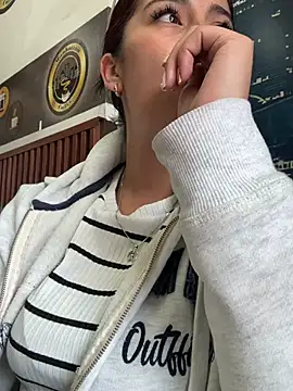 nathaly_12 (G young) - oil plug show in my ass