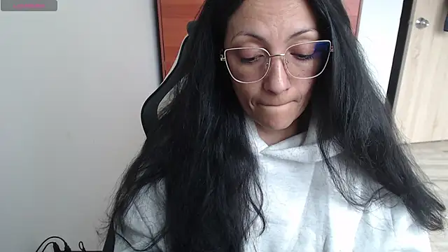 melissaleehot (F milf) - oil body