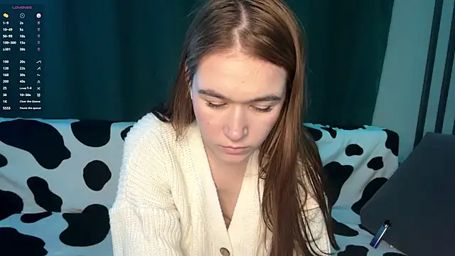 margiezorens (F young) - Hard dildo pussy