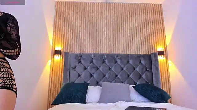 emilygracce (F teen) - fhow boobs 🌸🌸
