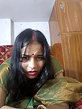 mummy_jii1 (F young) - Boobs show 2 mint