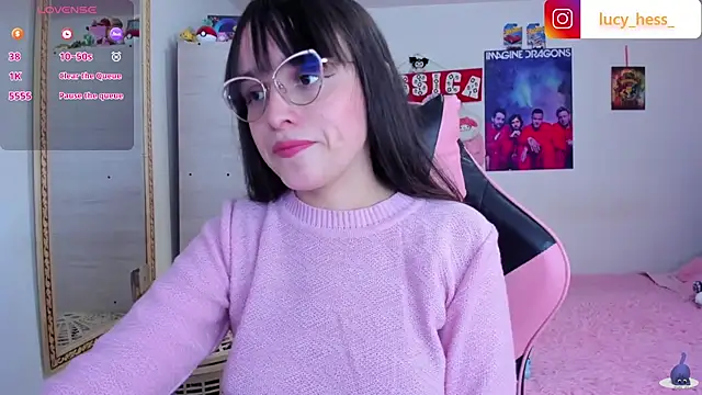 Lucyy-hess webcam
