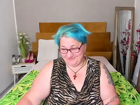 Sugarmommy_69X webcam