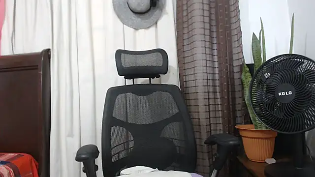 jenny_milf69 - Jenny_milf69's free webcam - UK Sex Cams