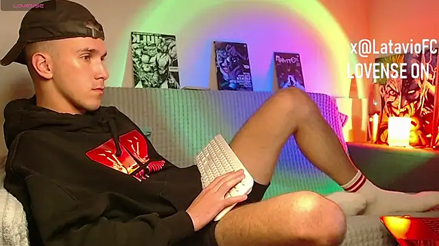 midnighter_ - Midnighter_'s free webcam - UK Sex Cams