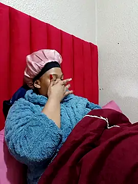 FreakyAngel3X webcam