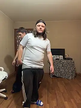 desiredude9's room