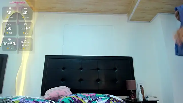 BustyGlow webcam