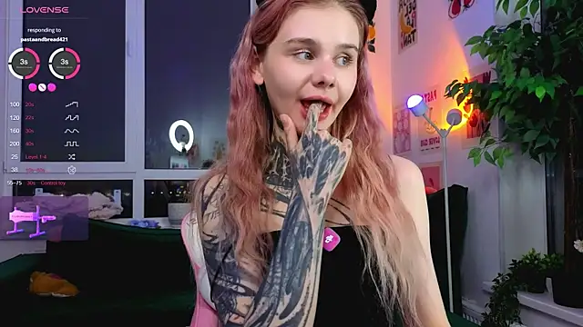 Britney_Lynch live cam