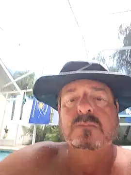theclubist111 live cam on StripChat