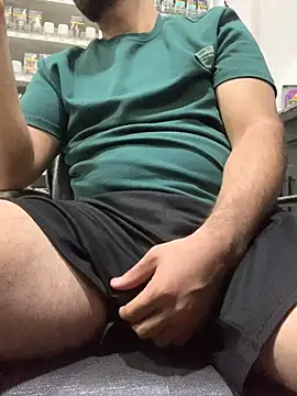 bigdickguy21cm live cam on StripChat