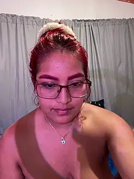 Robert-Lia live cam on StripChat