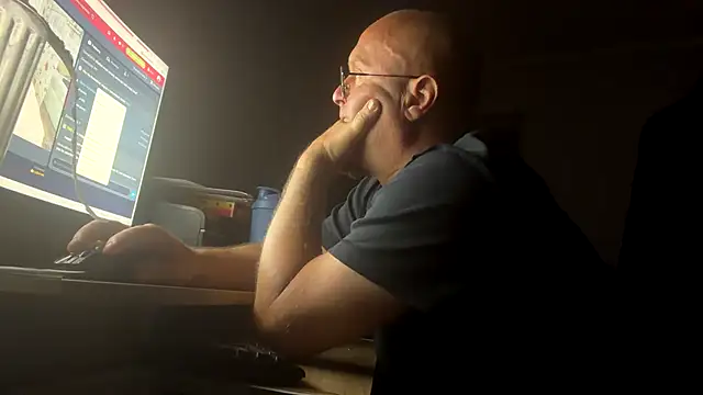 MichaelMartinM1 live cam on StripChat