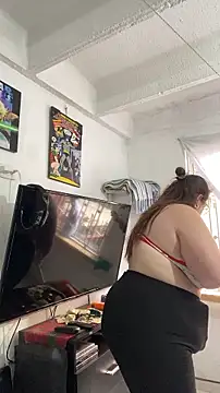 Chloee_Peach webcam
