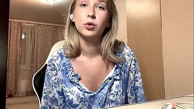 JoyBold webcam