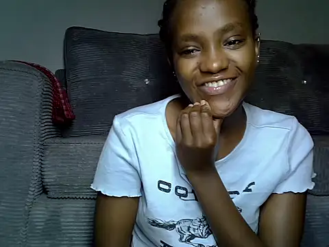 Lynne_pretty4 webcam