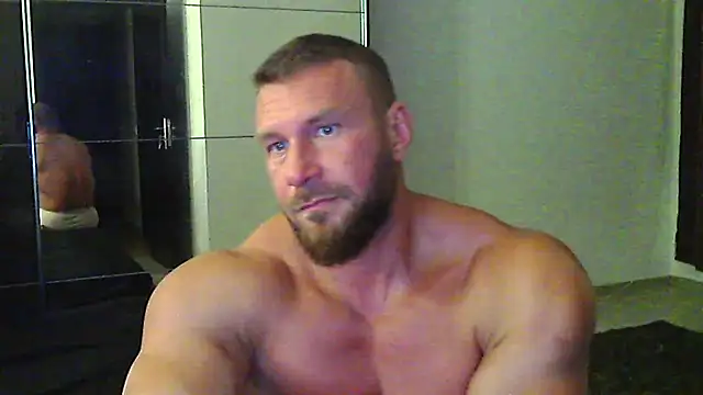 muscularkevin webcam