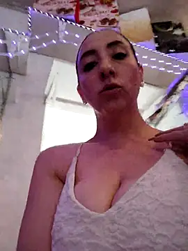 Mia_Novikov webcam