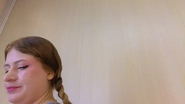 Emmaa_Blonde webcam