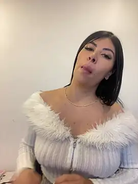 Alanna_atm_ webcam