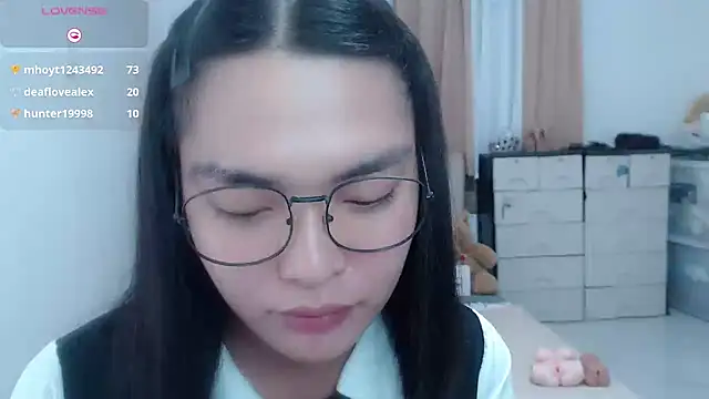 zhaviahale21 webcam