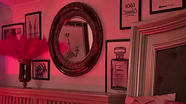 Amber_Luna webcam