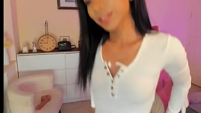 CharlotteMavis webcam