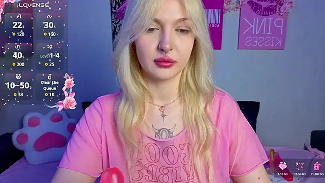 BlondieSummer webcam