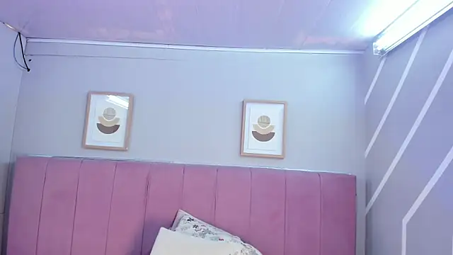 Honeyy_01 webcam