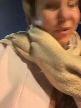bettybutter_ webcam
