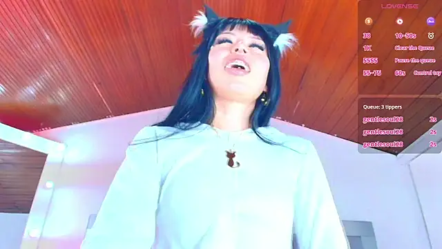 mia_gyutarouwu webcam
