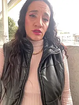 SofiaBrown_Pink webcam