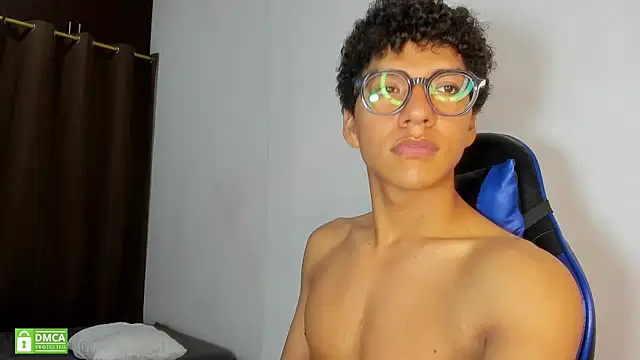 Maximiliano_Young webcam