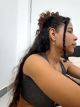 LarissaAshly webcam