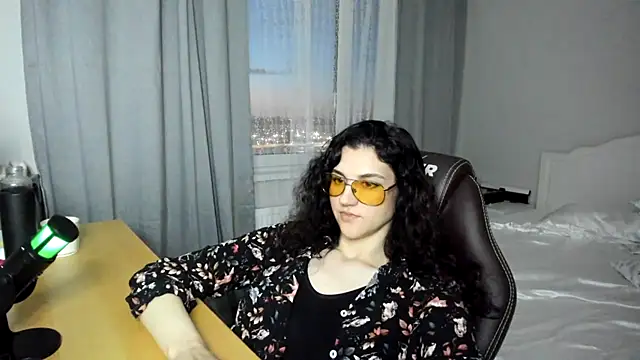 AmeliaInAmber webcam