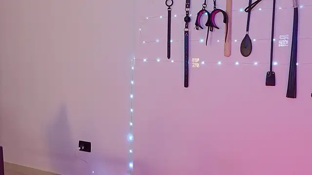 nina_kink webcam