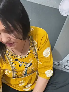 anshika_arya (F milf) - Hyyy Guys